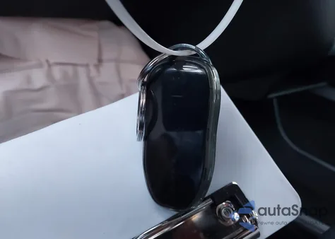 2013 Tesla Model S z USA, uszkodzony, nr VIN 5YJSA1CNXDFP27124